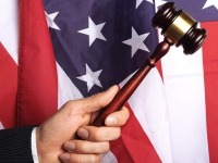 ПРАВО.RU: При назначении "друзей суда" судьи США отдают предпочтение белым юристам
