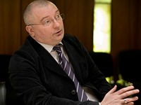 ПРАВО.RU: Сенатор Андрей Клишас поддержал идею реформировать юробразование