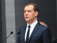 ПРАВО.RU: Медведев поручил продлить продуктовое эмбарго до конца 2017 года