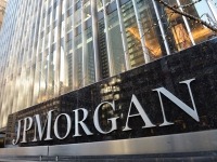 ПРАВО.RU: JPMorgan выиграл суд из-за манипулирования рынком драгметаллов