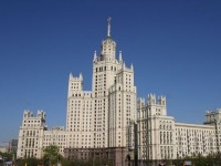 ПРАВО.RU: Юристы прокомментировали необходимость декларирования квартир Шувалова