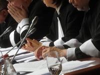 ПРАВО.RU: ВККС открыла вакансии в верховном и арбитражных судах трех инстанций